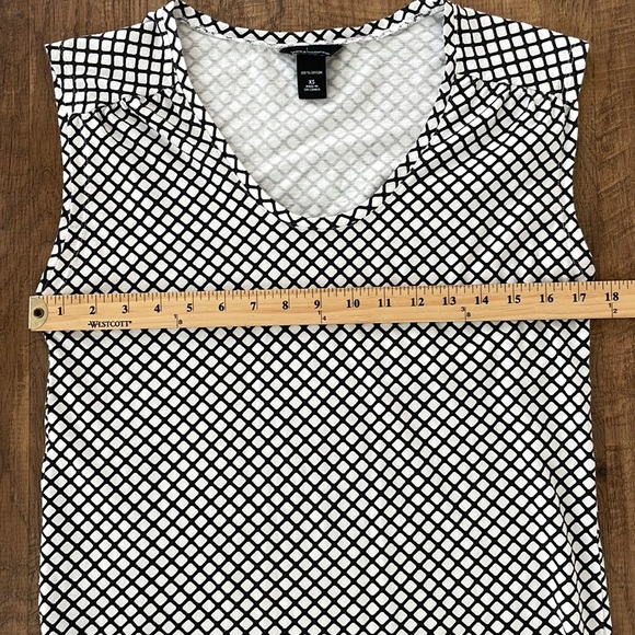 Moda International Victoria’s Secret white/black checkered scoop neck tank top - Picture 3 of 6